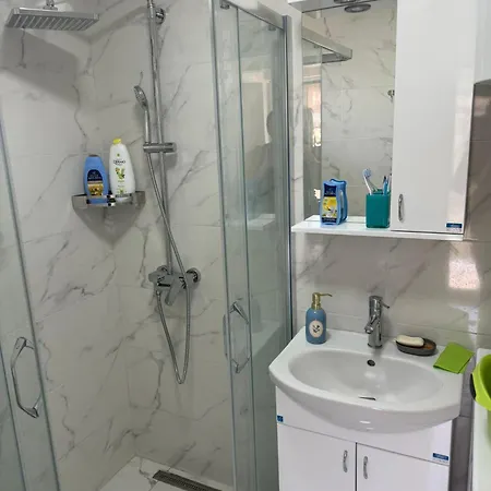 Dolina Ruza Appartement Bogutovac